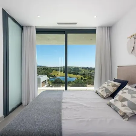 Modern With Private Pool Close To فيلة *
