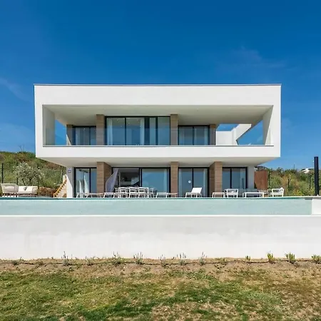 فيلة Modern With Private Pool Close To *