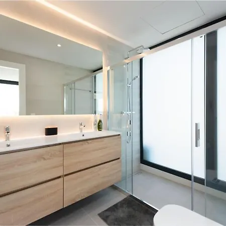 Modern With Private Pool Close To Estepona