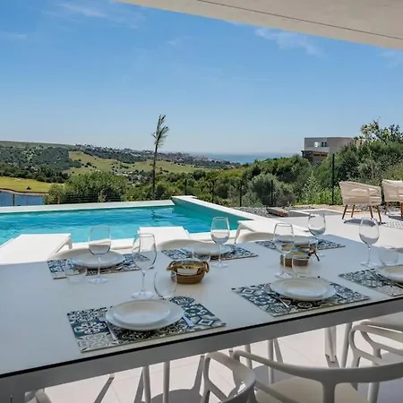 Villa Modern With Private Pool Close To Estepona