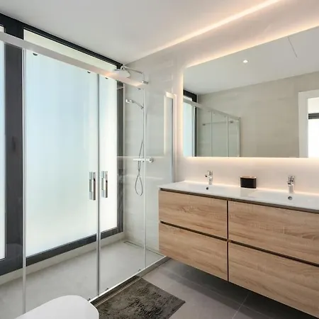 Villa Modern With Private Pool Close To Estepona