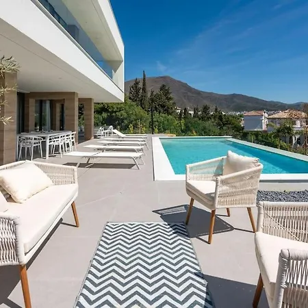Villa Modern With Private Pool Close To Estepona